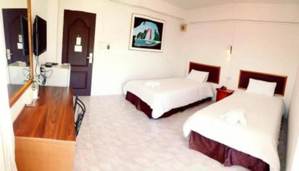 Patong Hotel De Ratt Phuket מראה חיצוני תמונה