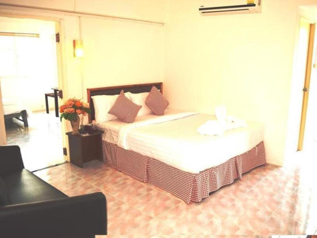 Patong Hotel De Ratt Phuket מראה חיצוני תמונה